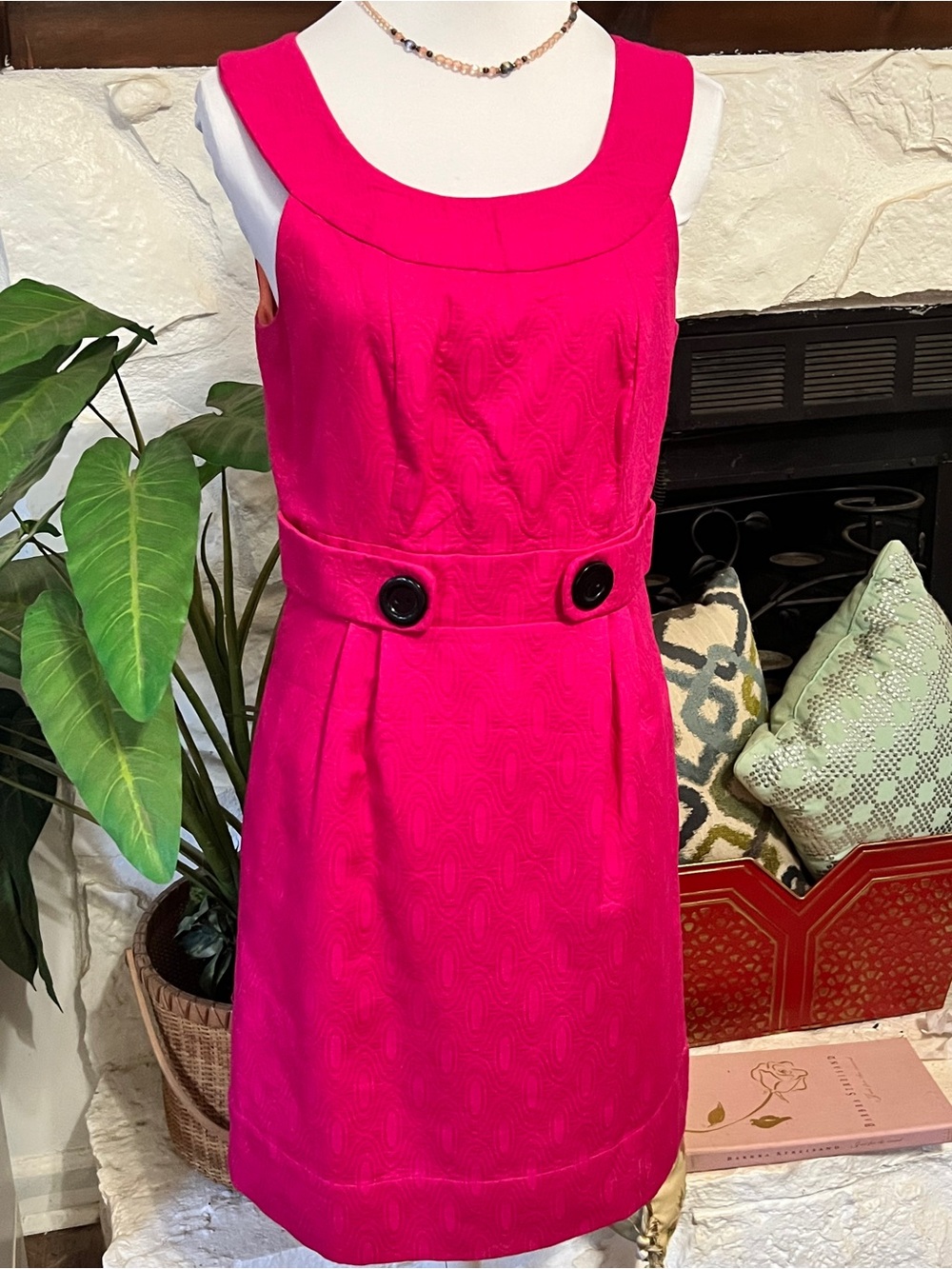 Signature By Robbie Bee Dress bright pink with Pockets Women’s Size 6